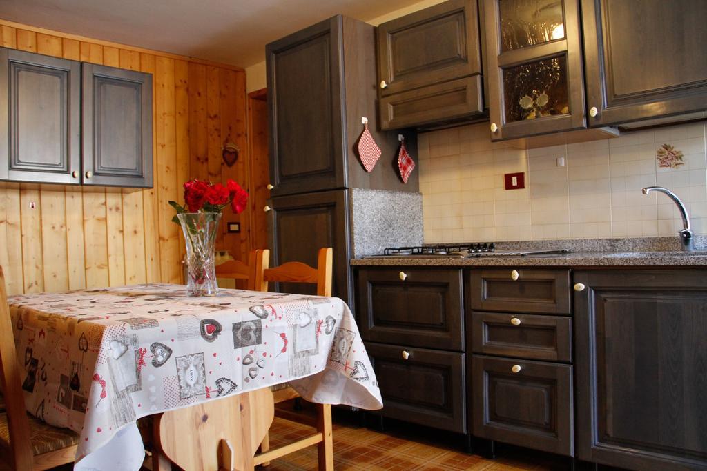 Aparthotel Casa Chamonin à Gressan Extérieur photo