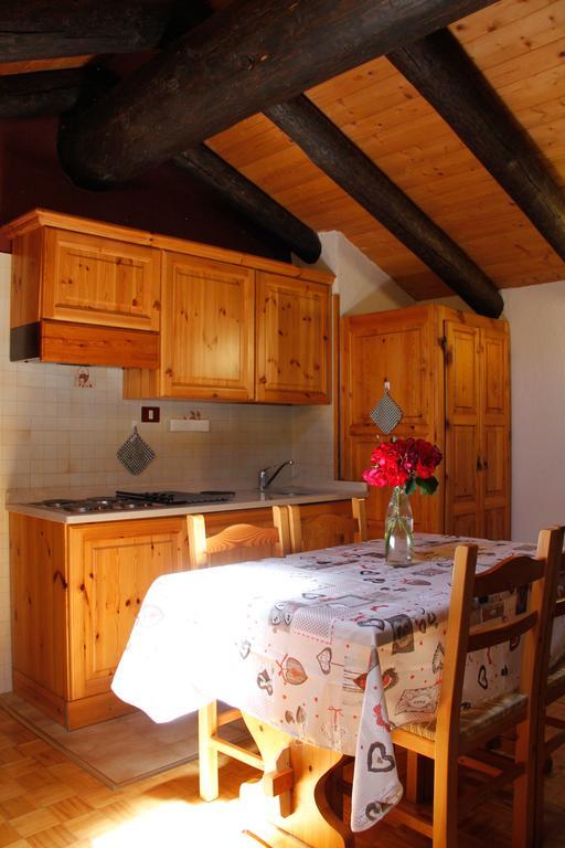 Aparthotel Casa Chamonin à Gressan Extérieur photo