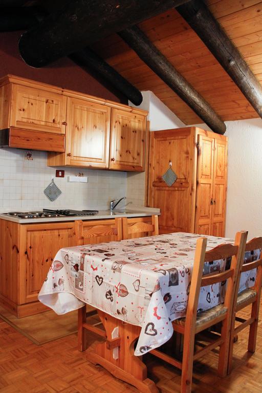 Aparthotel Casa Chamonin à Gressan Extérieur photo