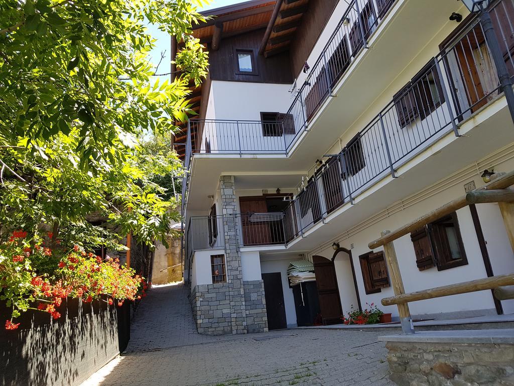 Aparthotel Casa Chamonin à Gressan Extérieur photo